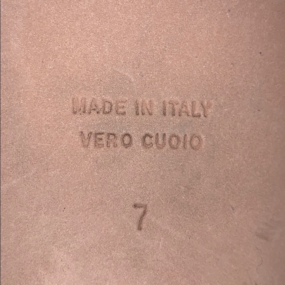 BUTTER Made In Italy Silver Sandal - Picture 5 of 5
